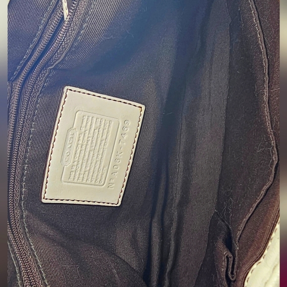 Coach Legacy Signature Ivory and Beige Shoulderbag | Handbag - Picture 10 of 14